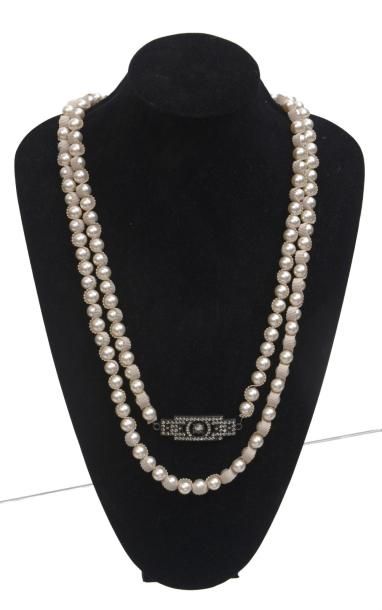 null Lanvin paris : Collection blanche Long sautoir en perles fantaisies fermoir...