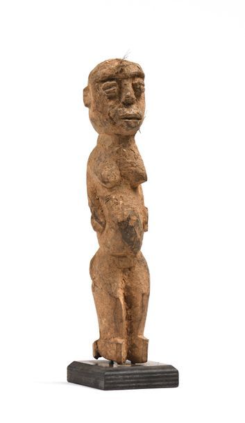 null Statue Bateba Lobi, Burkina Fasso : Figure en bois dur, patine terreuse, ancienne...