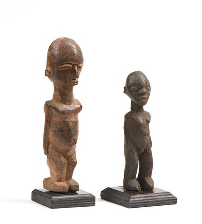null Statues Lobi, Burkina Fasso : Lot de deux statues en bois , la première patine...