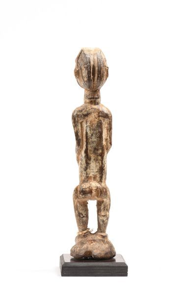null Statue waka sona Baoulé, Côte d’Ivoire : représentant une jeune femme debout...