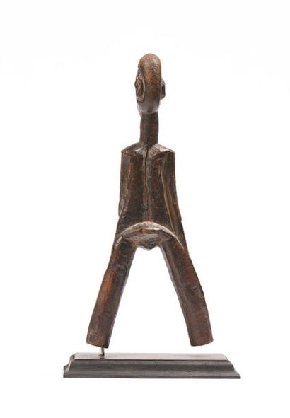 null Lance pierre Baoulé, côte d’Ivoire : Représentant un personnage , en bois, H...