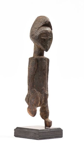 null Statue Baoulé côte d'Ivoire : Statue en bois , patine crouteuse noire, ancienne...