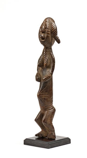 null Statue Mossi Burkina Fasso : Statue en bois , accident au niveau de la coiffe...