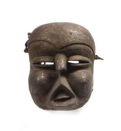 null Masque Ibibio Nigéria : masque en bois Fente arrière coté gauche du masque h...