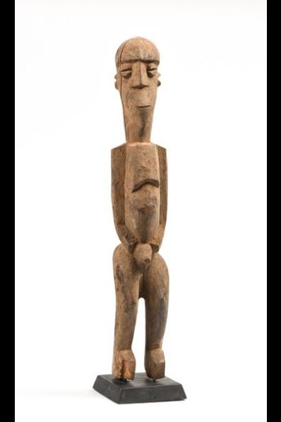 null Statue Bateba Lobi Phuwe, Burkina Fasso : figure masculine en bois dur légère...
