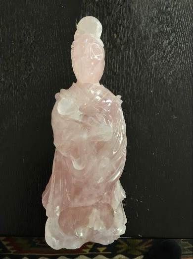 null Kwan Yin en quartz rose

Travail Extrême-Orient

20,5cm