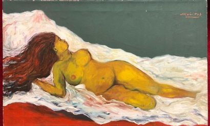null Martial MOLITOR (XXIe siècle) Femme nue couchée Huile sur toile, signée en haut...