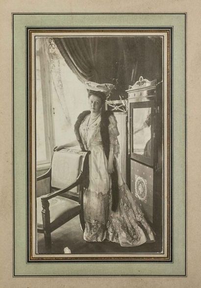 null Comtesse Nadejda de Kotzebue, née Tolstoï.
Photographie per Boissonas et Eggler...