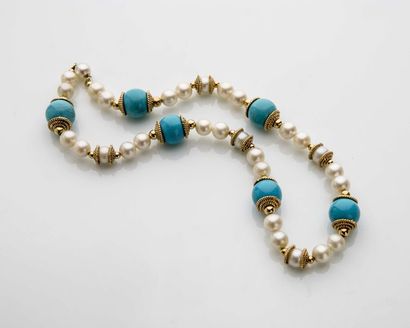 null Collier ras-de-cou composé de perles de culture et boules en turquoise (traitées)...