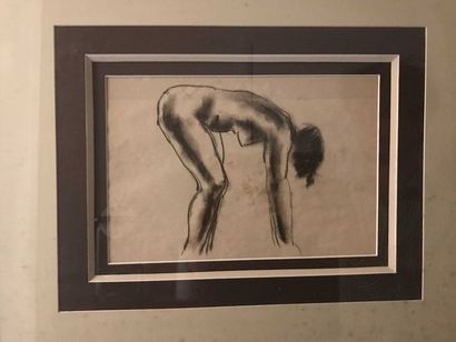 null Léon Ernest DRIVIER Etude d’une femme nue Fusain sur papier 16,3 x 25 cm Cadre...