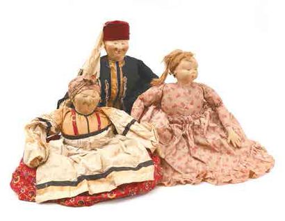 null Ensemble de six poupées en costumes nationales russes et Cosaques. Fabrication...