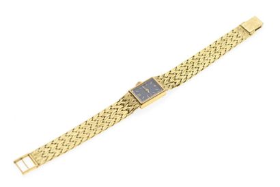 null ZENITH pour HERMÈS Montre en or jaune 18K (750‰) de forme rectangulaire, cadran...