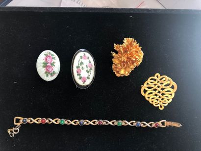 null Lot bijoux fantaisie : broches et bracelet