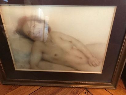 null Lucien BOULIER (1882-1963)

Femme nue allongée

Crayon sur papier signé en bas...