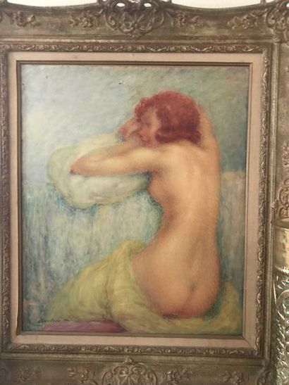 null Lucien BOUVIER (1882-1963)

Femme nue de dos

Huile sur toile signée en bas...
