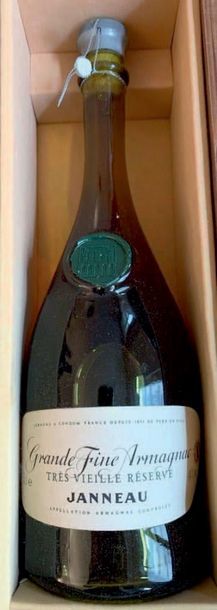 null 1 bouteille 72cl GRAND FINE ARMAGNAC «Très vieille réserve» - Maison JANNEAU.
Coffret...