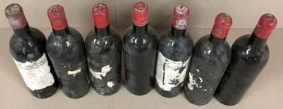 null 7 bouteilles CHÂTEAU MOUTON ROTHSCHILD
- 1er Gcc Pauillac 1955 EN L'ETAT Niveaux...