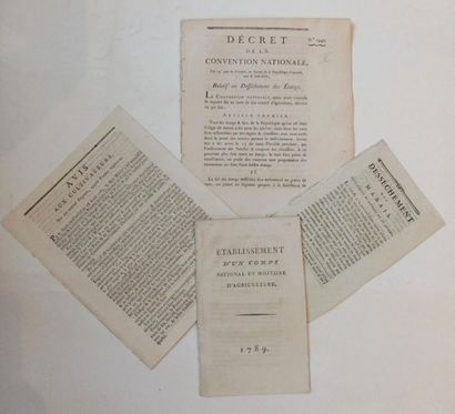 null 14. [AGRICULTURE] Set of about 10 brochures. 
Drainage of ponds and marshes,...