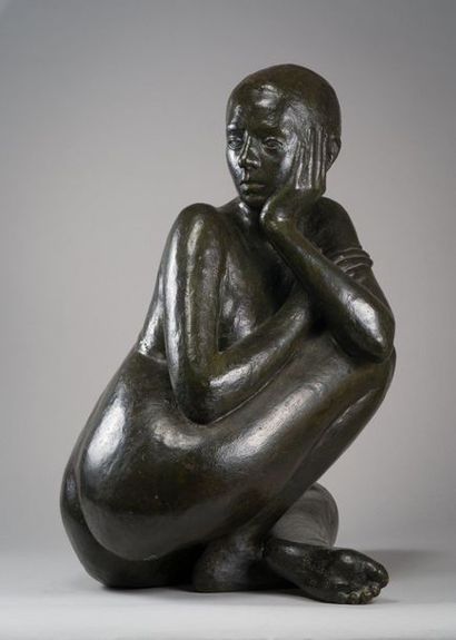 null Françoise NAUDET (1928-2008)
Femme agenouillée. 
Sculpture en bronze à patine...