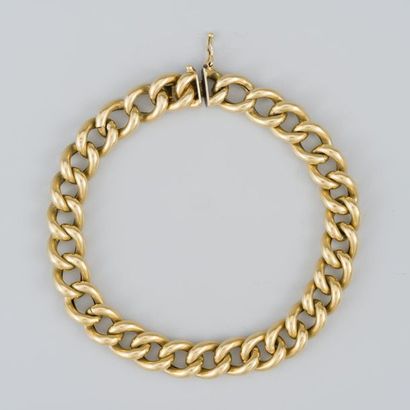 Petit bracelet en or jaune (585/1000) à mailles...