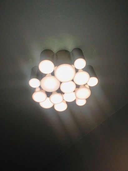 null Pair of wall and ceiling lights with multiple tubes in silver plated plastic.
L:...