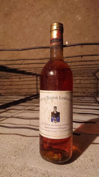 null 1 bouteille Château Bastor-Lamontagne1970 Sauternes niveau bas goulot