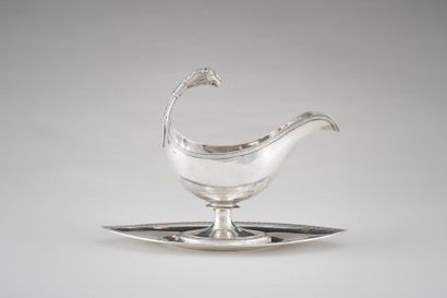 null Helmet gravy boat and its silver (950/1000e) grip in the shape of a leopard's...