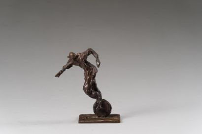 HERVELIN, Patrick (né en 1948) : HERVELIN, Patrick (born 1948):
The Balancing Artist
Bronze...