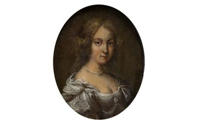 null Ecole italienne vers 1700
Portrait de dame à la robe blanche
Miniature sur cuivre.
8...