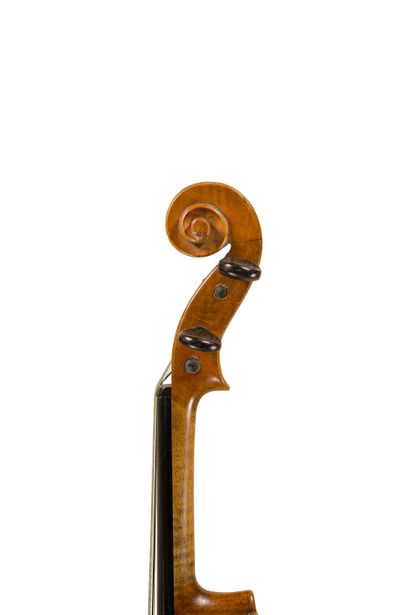 null 
Child's violin, Mirecourt work 19th century in good condition, keyed at the...