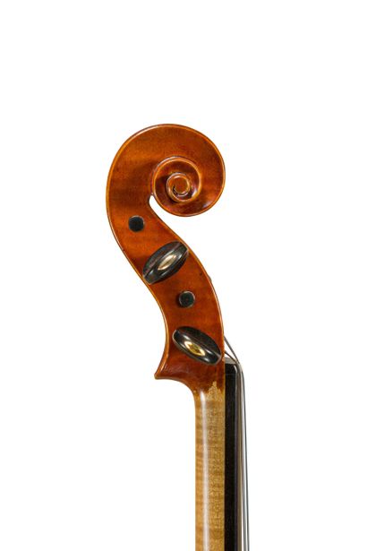 null 
French violin made by Vincent Lainé made in Paris in 1981 with original label...