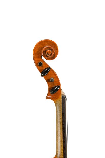 null 
German work violin made around 1900/1930, one break on the top. 359 mm on the...