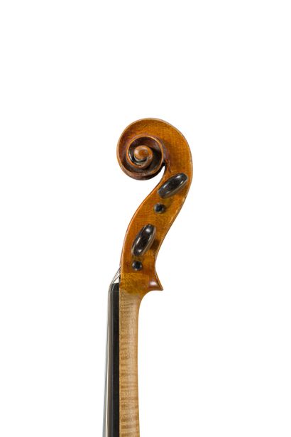 null 
A very nice late 18th/early 19th century French violin, bearing a Pacherel...