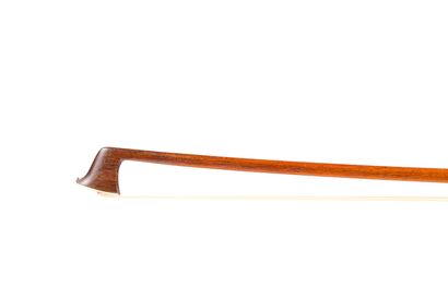 null 31. Violin bow from the school of Simon FR. Round stick in pernambuco wood....