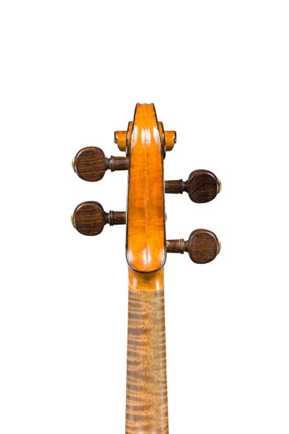 null 48. Intéressant violon français fait par Louis Jombar à Paris vers 1950 dont...