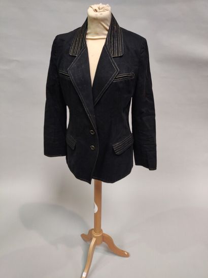 null Set of three women's jackets including:

Francesco FERRI, a black cotton jacket...