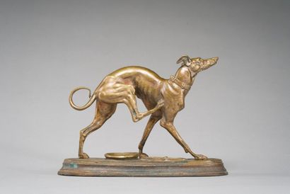null Greyhound scratching

Bronze print with golden patina.

H: 15 cm; W: 20 cm.