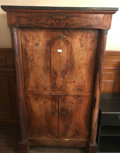 null Mahogany secretary, with detached column uprights, 19th century. 

(accidents...