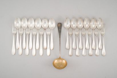 null Lot in silver plated metal including six large cutlery circa 1940, six large...
