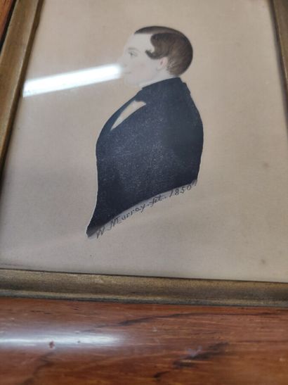 null Portrait de jeune homme de profil. 

"W. Murray ft1 1850", gouache,

11 x 9...