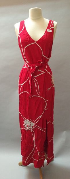 null Long red summer dress split at the bottom with white patterns simulating flowers,...