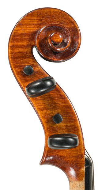  Interesting viola work of Benito Tosello made in Ferrara around 1990. Many iron...