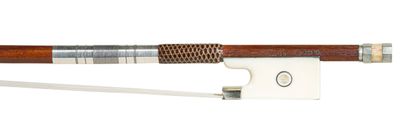 null 
Interesting viola bow by Louis MORIZOT frères around 1950, pernambuco stick...
