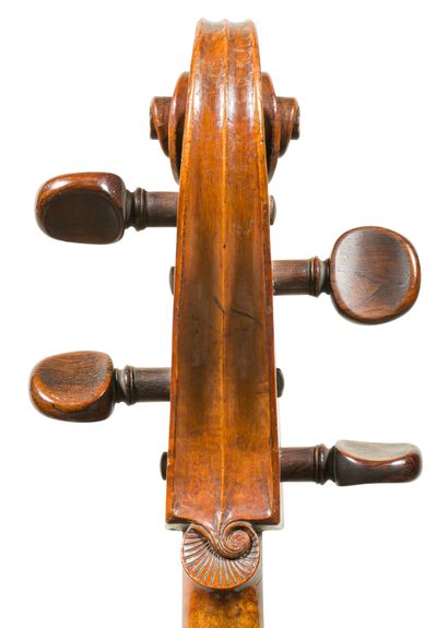null 
Très joli violoncelle français 18ème fait par Jean-Baptiste Salomon à Paris...
