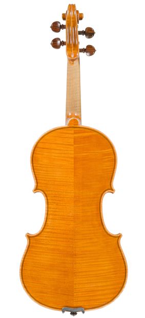 null 
Intéressant violon fait à Crémone par Stefano Conia en 1976 n°271 dont il porte...