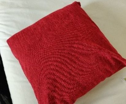 null Set of 20 raspberry cushions (approx.)

40 x 40 cm

Ch 301