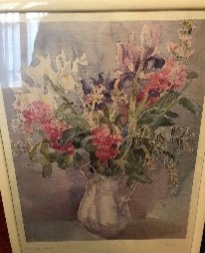 null Lot of five lithographs or framed pieces, "bouquets of flowers" and various...