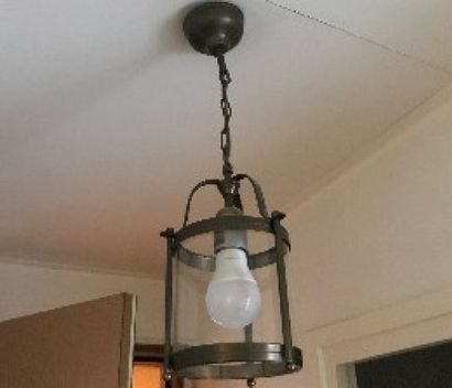 null Small gilt metal lantern. 

H. 24 cm. 

Ch. 104