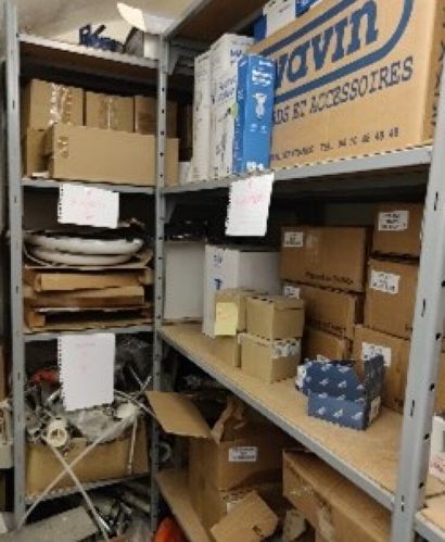 null Lot of GROHE, HANSGROHE, GEBERIT and other plumbing including: taps, floats,...