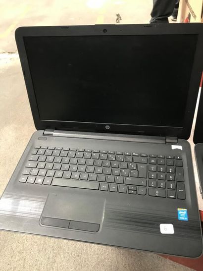 null *Un ordinateur portable HP 250 G5